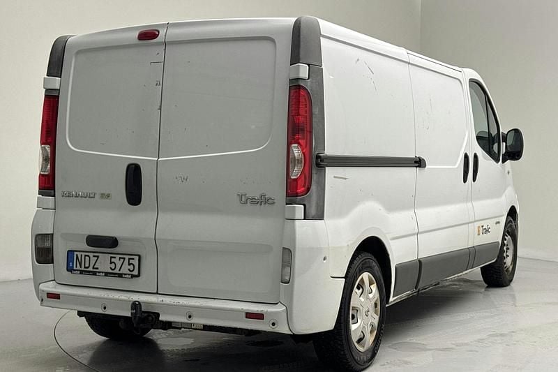 Begagnad Renault Trafic 115 HK (84 kW) 2013 Vit Minibuss