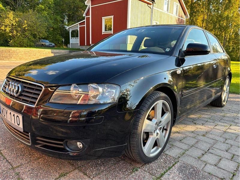 Svart Begagnad 2005 Audi A3 Comfort Halvkombi | 37 500 kr (Lite dyr) - Bild 1/4