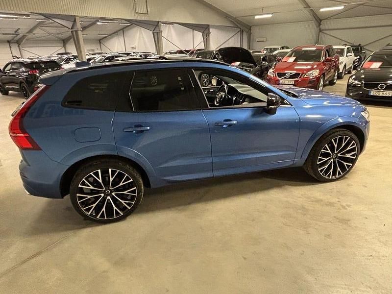 Begagnad Volvo XC60 R-Design 197 HK (144 kW) 2021 Blå SUV