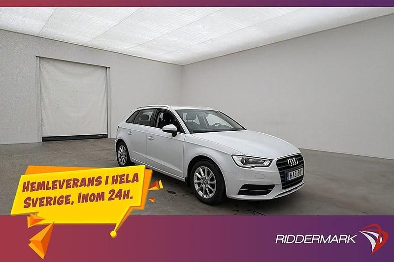 Begagnad Audi A3 Sportback Attraction 125 HK (91 kW) 2015 Vit Halvkombi