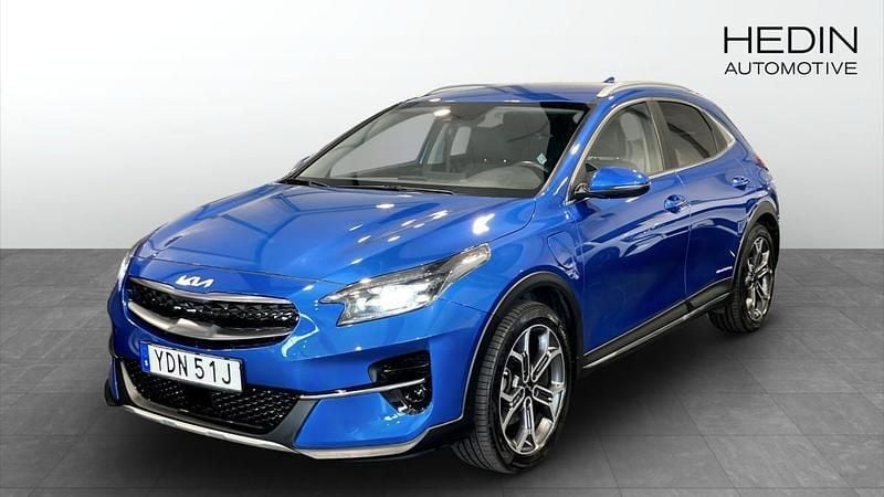 Blå (blue) Begagnad 2022 Kia XCeed Advance SUV | 259 900 kr (Marknadspris) - Bild 1/4