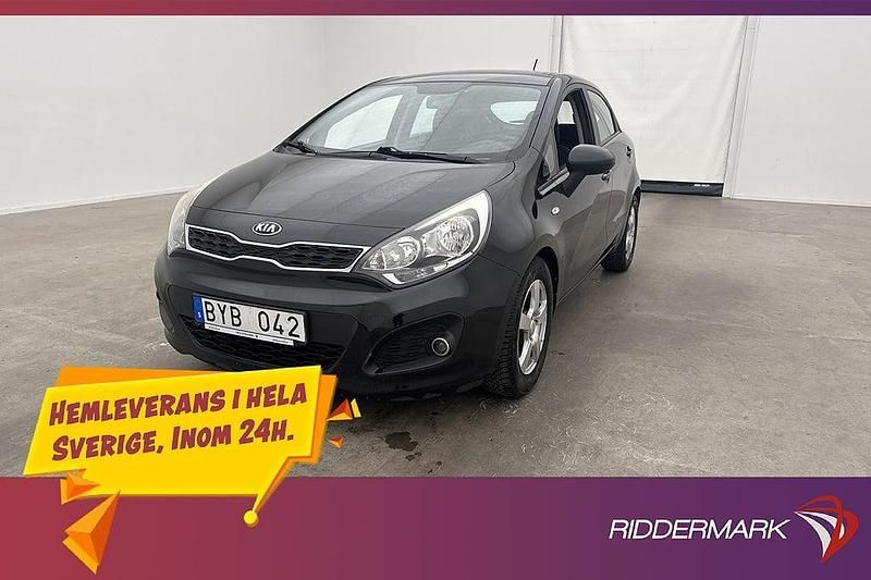 Svart Begagnad 2013 Kia Rio Halvkombi | 68 800 kr (Marknadspris) - Bild 1/3
