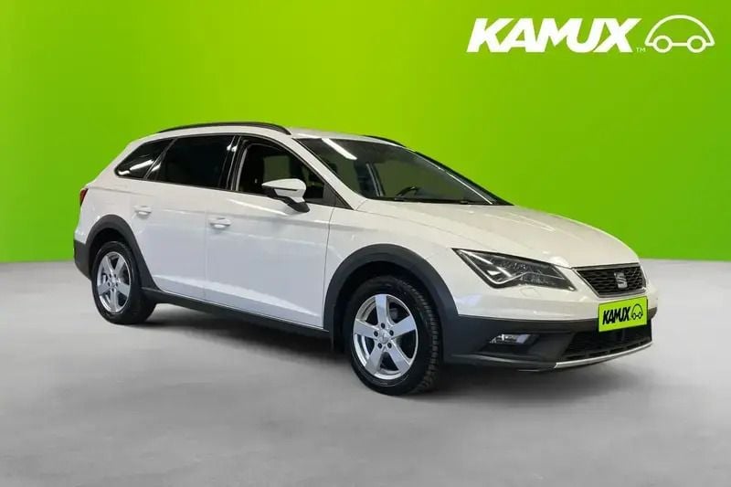 Vit Begagnad 2018 Seat Leon X-Perience 4Drive Kombi | 134 900 kr - Bild 1/3