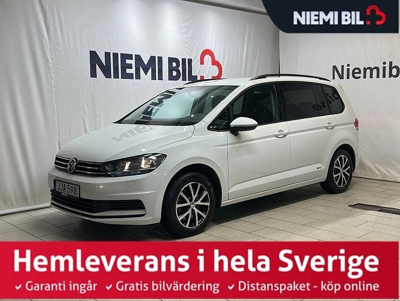 Vit Begagnad 2016 VW Touran Minibuss | 199 900 kr (Marknadspris) - Bild 1/3
