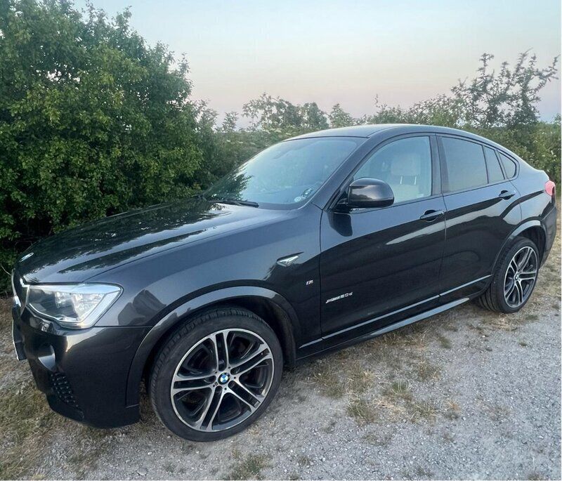 Grå Begagnad 2017 BMW X4 M Sport SUV | 289 000 kr (Marknadspris) - Bild 1/4