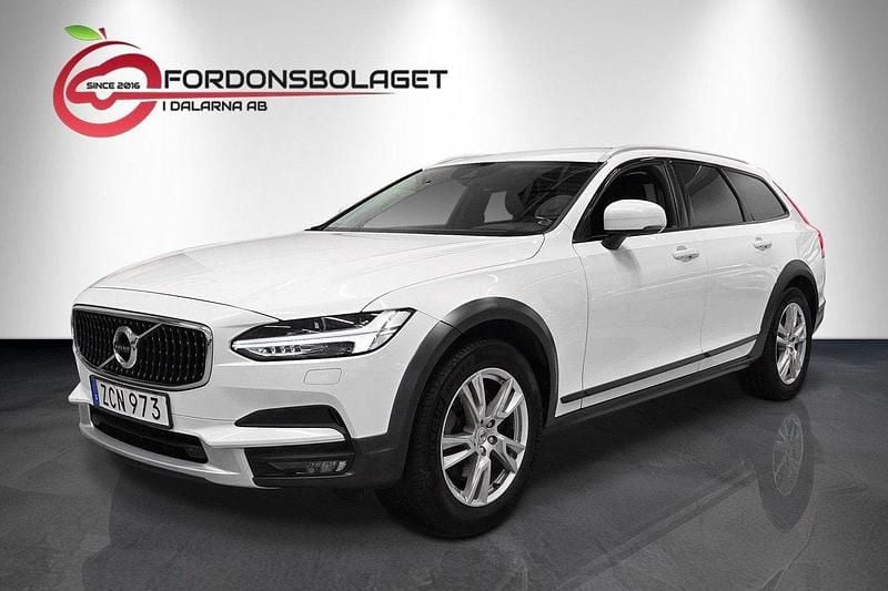 Vit Begagnad 2017 Volvo V90 CC Momentum Kombi | 269 700 kr (Marknadspris) - Bild 1/4