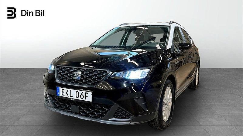 Svart Begagnad 2022 Seat Arona Style SUV | 179 900 kr (Marknadspris) - Bild 1/4