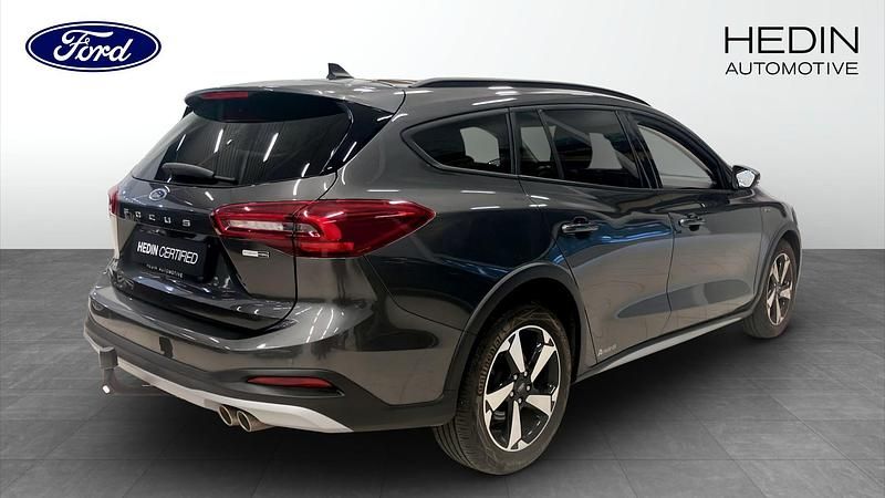 Begagnad Ford Focus Active 125 HK (91 kW) 2023 Grå Kombi