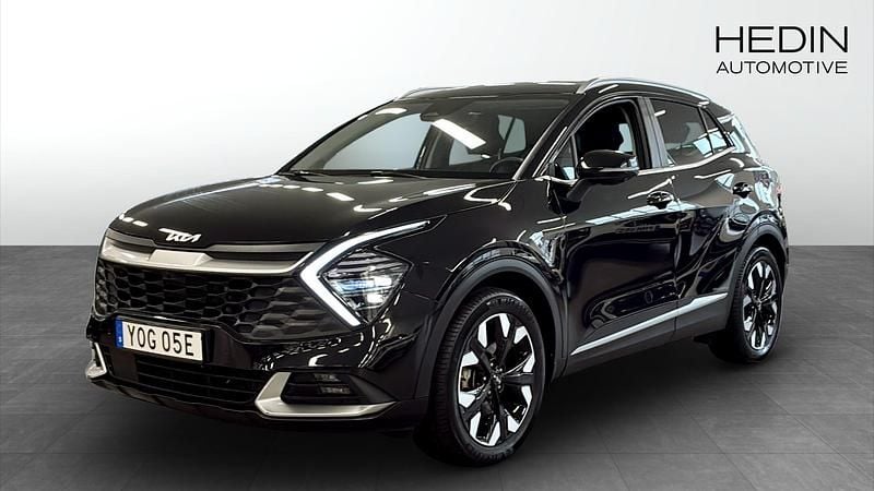 Svart (black) Begagnad 2022 Kia Sportage Advance SUV | 344 900 kr (Bra pris) - Bild 1/4