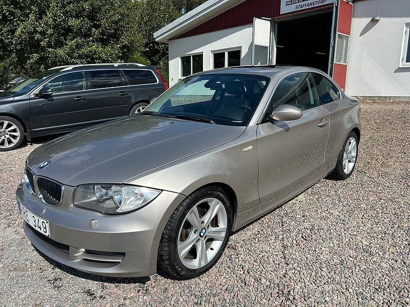 Silver Begagnad 2008 BMW 125 Advantage Halvkombi | 169 000 kr - Bild 1/4
