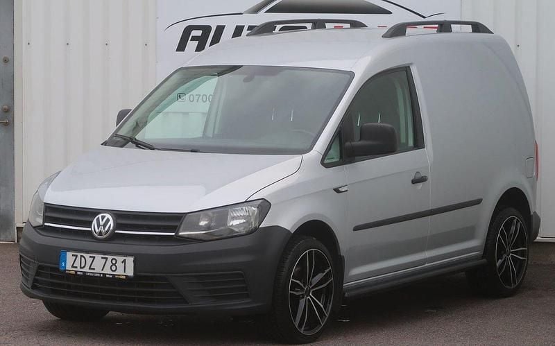 Silver Begagnad 2018 VW Caddy Minibuss | 109 900 kr (Marknadspris) - Bild 1/4