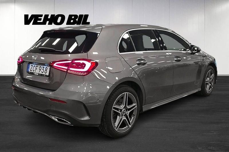 Begagnad Mercedes A250 AMG 218 HK (160 kW) 2022 Bergsgrå metallic Halvkombi