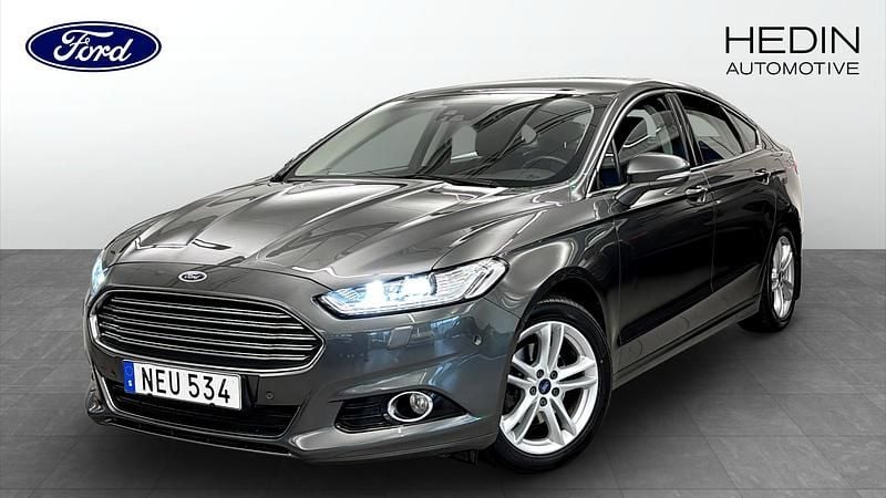 Grå (grey) Begagnad 2016 Ford Mondeo Sedan | 159 900 kr (Lite dyr) - Bild 1/4