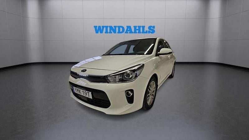 Begagnad Kia Rio Advance 121 HK (88 kW) 2020 Vit Halvkombi