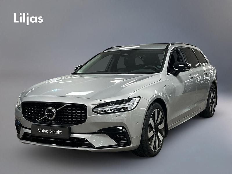 Silver Begagnad 2024 Volvo V90 Plus Kombi | 499 000 kr (Marknadspris) - Bild 1/3