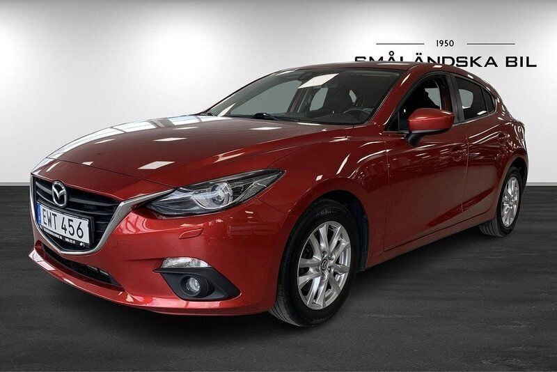 Röd Begagnad 2014 Mazda 3 Inclusive Halvkombi | 109 000 kr (Marknadspris) - Bild 1/4