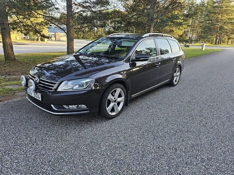 Brun Begagnad 2011 VW Passat Kombi | 44 900 kr (Superpris) - Bild 1/4