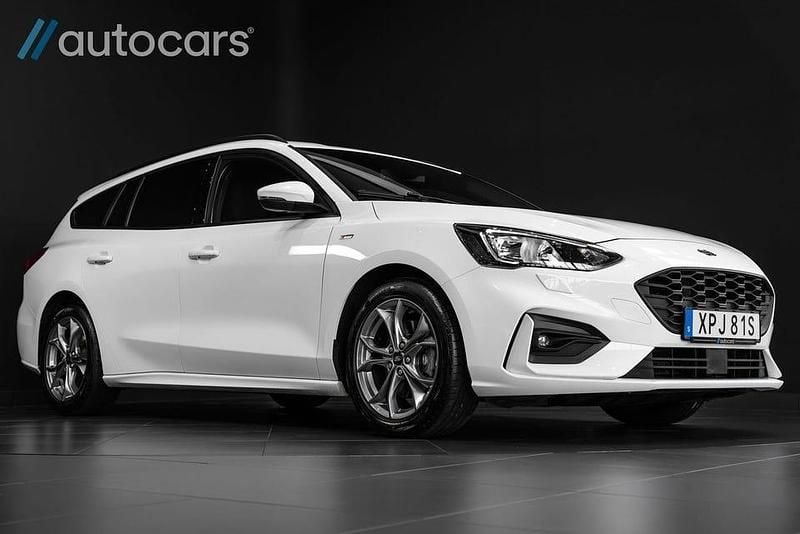 Vit Begagnad 2019 Ford Focus ST-Line Kombi | 199 000 kr (Dyr) - Bild 1/4