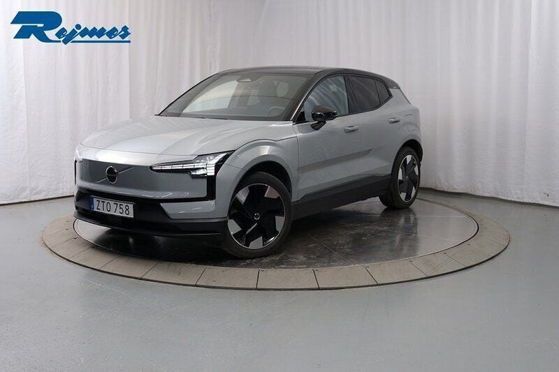 Grå Begagnad 2023 Volvo EX30 Plus SUV | 359 900 kr (Superpris) - Bild 1/4