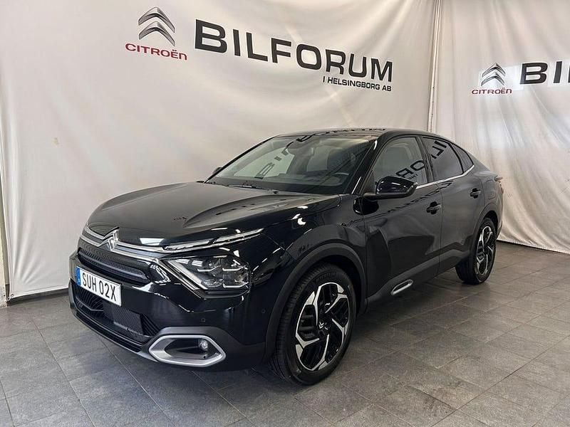 Svart metallic Begagnad 2023 Citroën C4 X Shine SUV | 239 900 kr (Marknadspris) - Bild 1/4