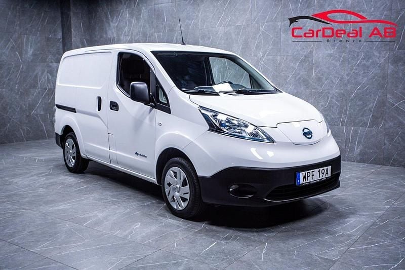 Vit Begagnad 2020 Nissan e-NV200 Van | 119 800 kr (Bra pris) - Bild 1/4