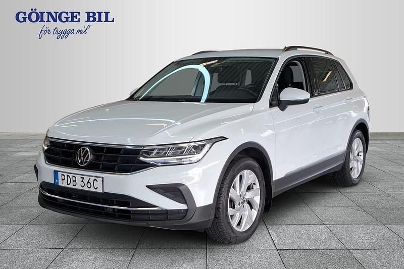 Vit Begagnad 2022 VW Tiguan SUV | 279 000 kr (Marknadspris) - Bild 1/3