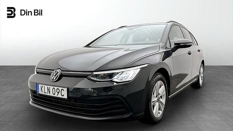 Urano grey Begagnad 2023 VW Golf VIII Kombi | 319 900 kr (Dyr) - Bild 1/4