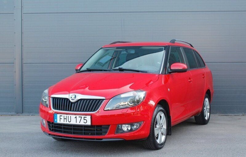 Röd Begagnad 2014 Skoda Fabia Ambiente Kombi | 44 900 kr (Bra pris) - Bild 1/4