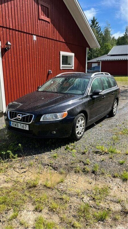 Svart Begagnad 2011 Volvo V70 Summum Kombi | 49 000 kr (Superpris) - Bild 1/4