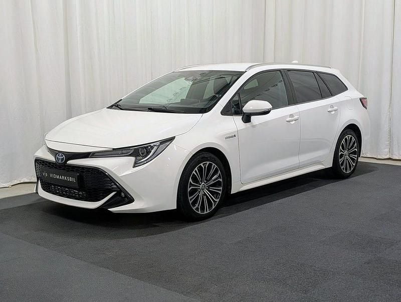 Vit Begagnad 2020 Toyota Corolla Style Kombi | 184 900 kr (Marknadspris) - Bild 1/4