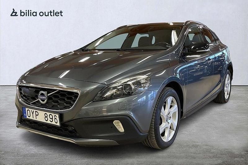 Grå Begagnad 2014 Volvo V40 CC Kombi | 174 900 kr - Bild 1/3