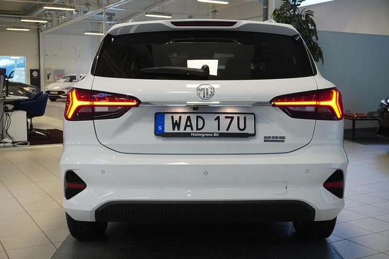 Begagnad MG MG5 EV Long Range 114 kW (156 HK) 2022 Vit Kombi