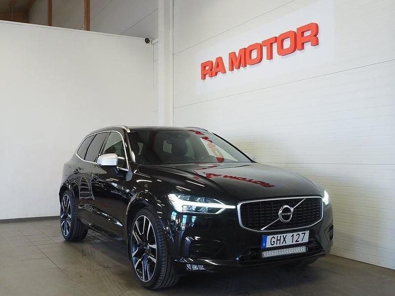 Begagnad Volvo XC60 R-Design 250 HK (183 kW) 2018 Svart SUV