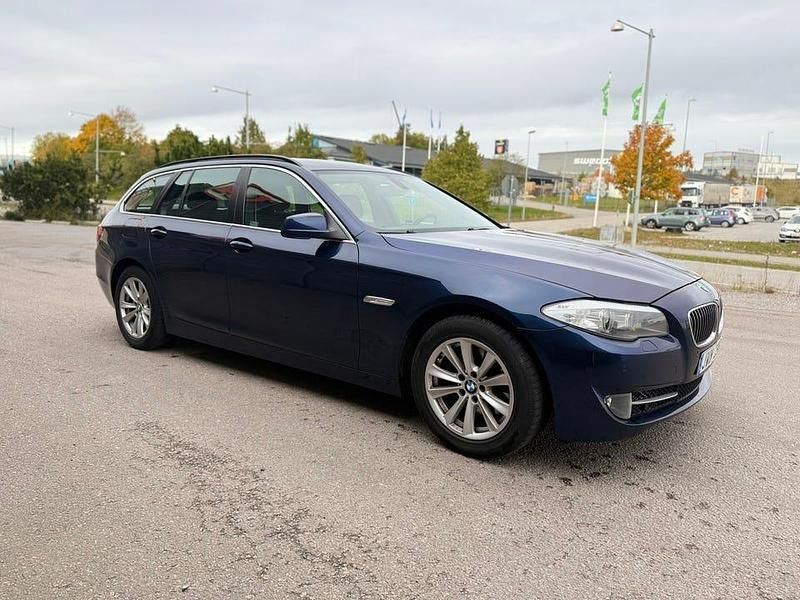 Begagnad 2013 BMW 520 Kombi | 72 000 kr (Superpris) - Bild 1/4