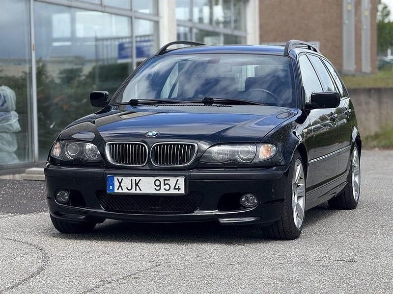 Begagnad BMW 330 M Sport 232 HK (170 kW) 2002 Svart Kombi