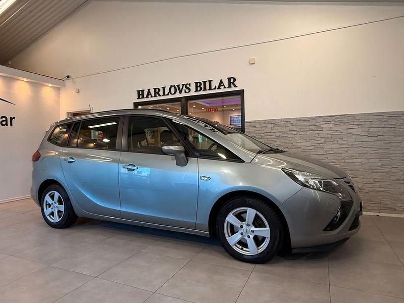 Begagnad Opel Zafira Tourer Enjoy 131 HK (96 kW) 2012 Grå Minibuss
