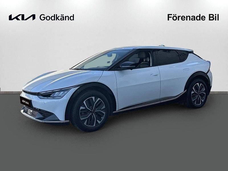 Vit Begagnad 2023 Kia EV6 2 SUV | 399 000 kr - Bild 1/4