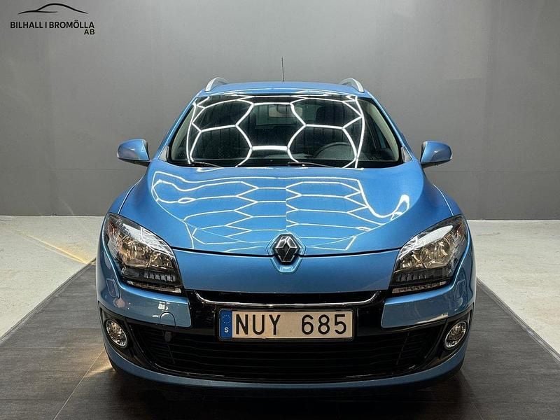 Mörkblå (blå) Begagnad 2013 Renault Mégane GrandTour Kombi | 39 900 kr (Bra pris) - Bild 1/4