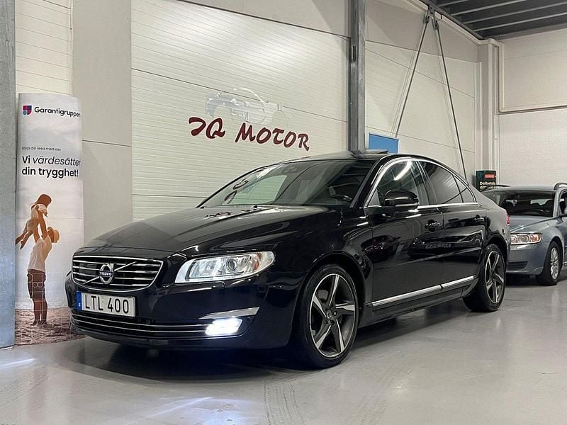Svart Begagnad 2015 Volvo S80 Summum Sedan | 159 900 kr (Marknadspris) - Bild 1/4