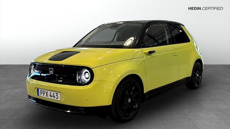 Gul (green) Begagnad 2021 Honda e Halvkombi | 189 900 kr - Bild 1/4