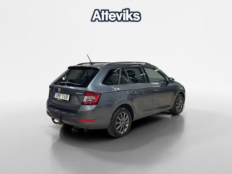 Begagnad Skoda Fabia 112 HK (82 kW) 2018 Mörkgrå Kombi