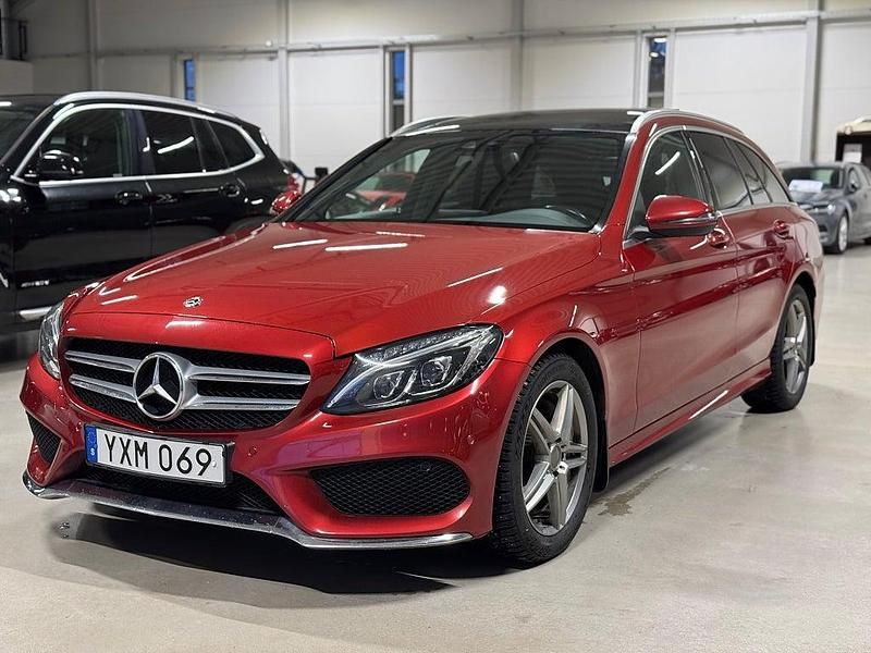 Röd Begagnad 2017 Mercedes C220 AMG Kombi | 289 900 kr (Dyr) - Bild 1/4