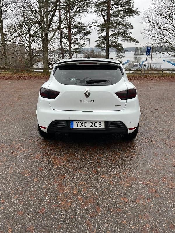 Begagnad Renault Clio IV 90 HK (66 kW) 2018