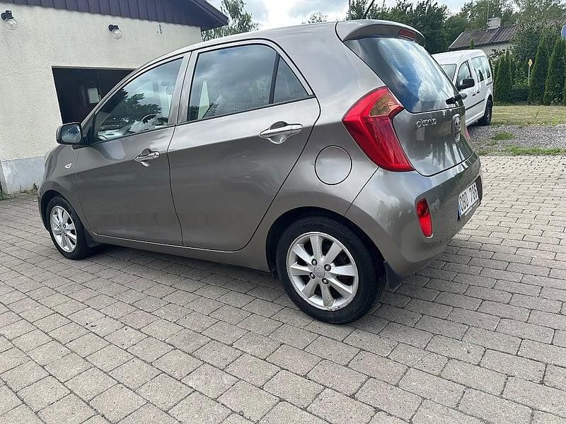 Begagnad Kia Picanto 68 HK (50 kW) 2013 Grå Halvkombi