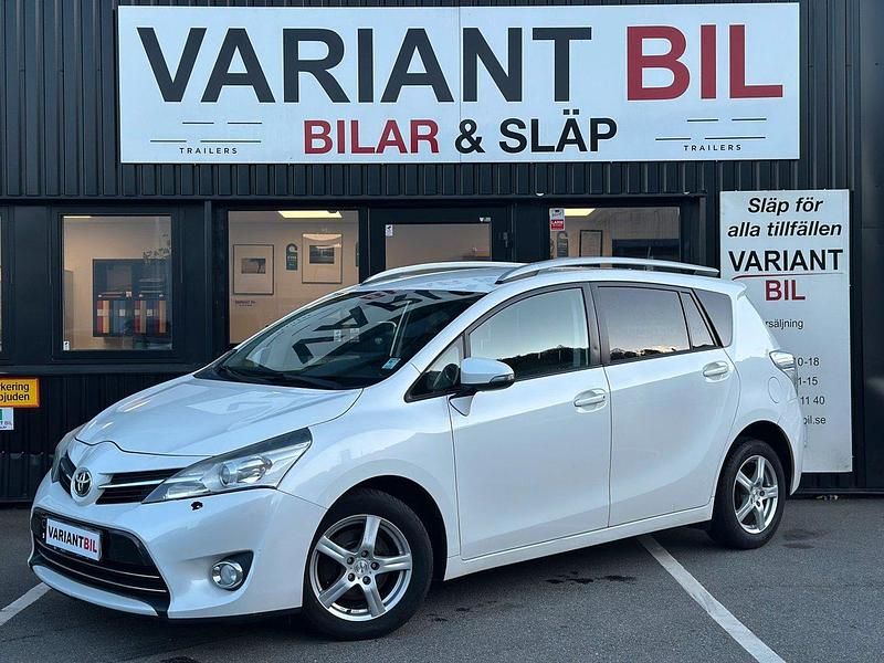Vit Begagnad 2014 Toyota Verso Edition Minibuss | 79 700 kr (Marknadspris) - Bild 1/4