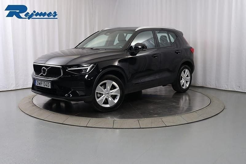 Begagnad 2024 Volvo XC40 SUV | 329 900 kr (Superpris) - Bild 1/4