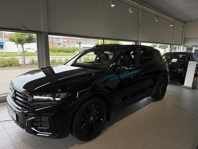 Ny 2026 VW Touareg R-line SUV | 889 900 kr (Superpris) - Bild 1/4