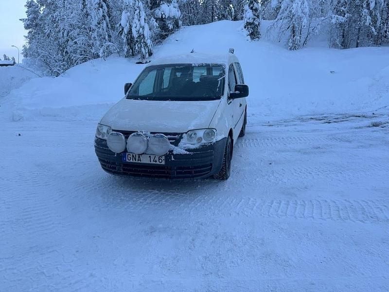 Begagnad VW Caddy 105 HK (77 kW) 2008 Minibuss