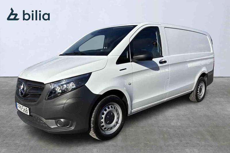 Vit Begagnad 2024 Mercedes e-Vito Minibuss | 409 900 kr (Superpris) - Bild 1/1