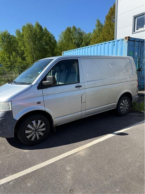 Silver Begagnad 2007 VW T5 Van | 25 000 kr (Superpris) - Bild 1/4